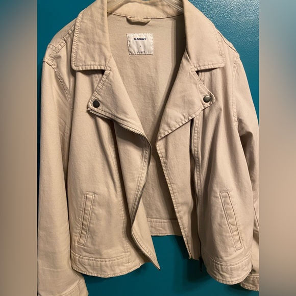 Stylish Jacket - Picture 4 of 4